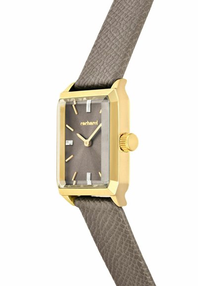 Gouden rechthoekige horlogekast met grijze, getextureerde leren band, grijze wijzerplaat, minimalistische gouden uurmarkeringen en merknaam "cacharel" op de wijzerplaat.