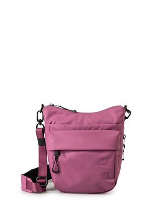 Roze crossbodytas met verstelbare riem, voorvak met rits en gegraveerd logo op een gladde stoffen oppervlakte.