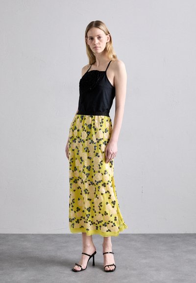 MUNTHE OMI - Pencil skirt - lemon