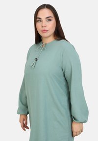 Modanisa PLUS SIZE - ALIA - Tuniek - green