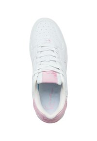 White sneaker with pink accents, perforated upper, and rounded toe. Features flat laces and a padded collar. Textured fabric interior.