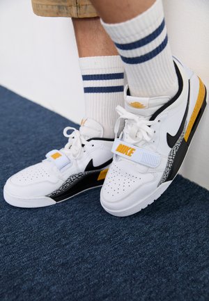 LEGACY 312 UNISEX - Joggesko - white/black/yellow ochre/wolf grey