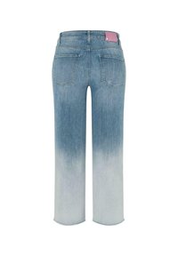 Vaqueros de pierna ancha en azul con un diseño descolorido, un aclarado en la parte inferior, dos bolsillos traseros y una etiqueta de cuero rosa en la cintura.