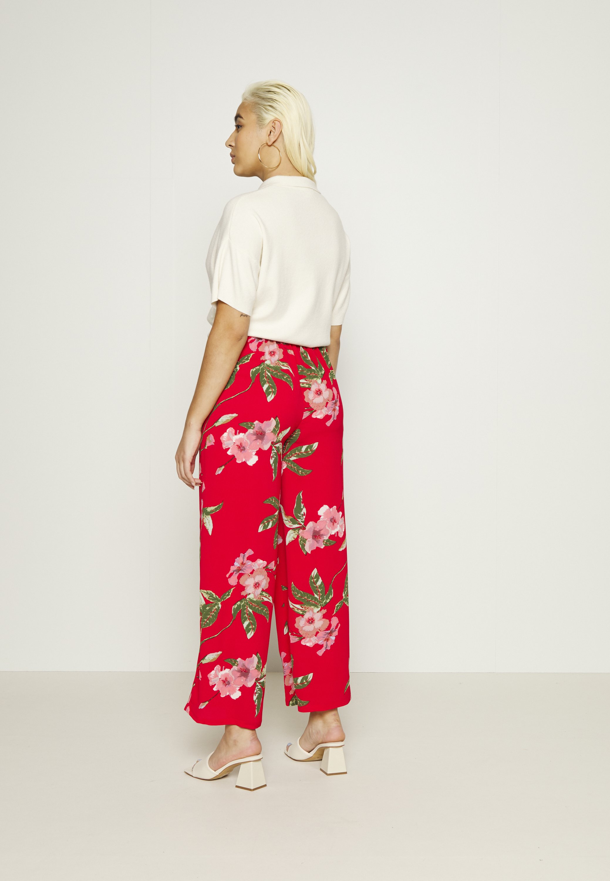ONLY Petite ONLNOVA LUX ALBA PALAZZO PANT - Pantalones - chinese red/rojo -  Zalando.es