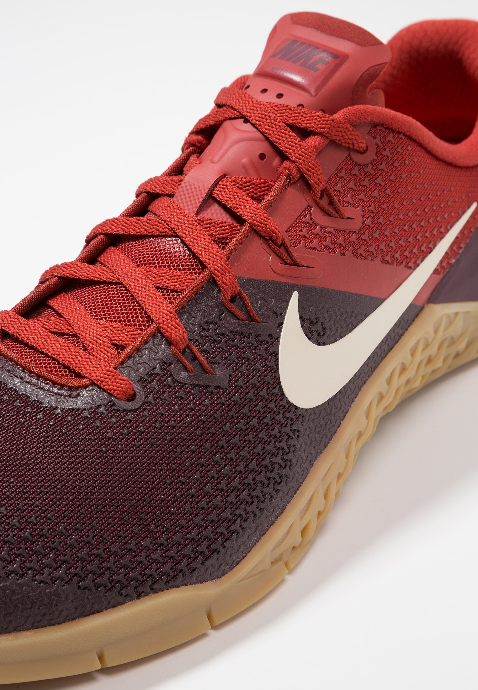 nike metcon 4 burgundy