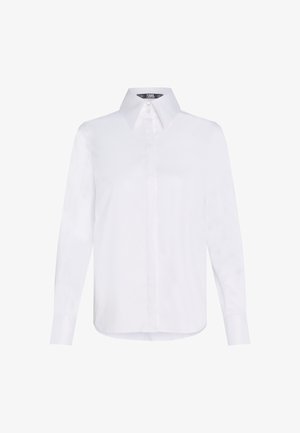 Biela košeľa s dlhým rukávom vyrobená z hladkej bavlny, s klasickým golierom a gombíkovým zapínaním, so rovnou spodnou časťou a priliehavým strihom.