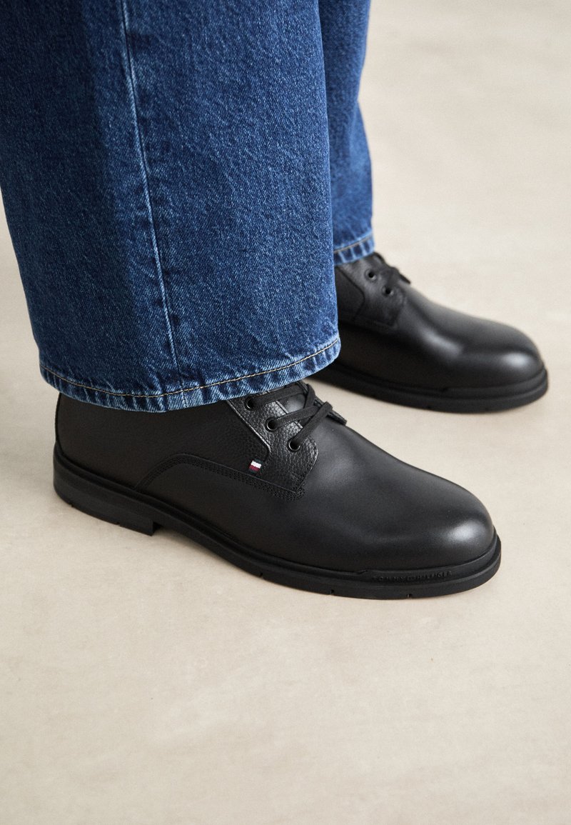 Tommy Hilfiger Veterboots zwart Tommy Hilfiger Veterboots zwart