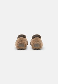 Jack & Jones JFWJENSEN - Mocassins - taupe gray