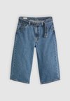 TWISTED BAGGY CAPRI - Denim shorts - lets do the twist