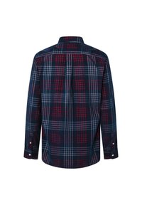 Camicia a quadri blu navy e rossa con maniche lunghe, caratterizzata da un motivo a scacchi, colletto standard e polsini con bottoni.