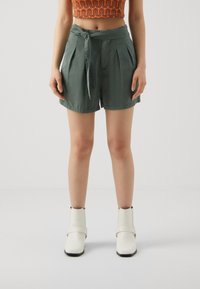 Vero Moda - MIA HR SUMMER GA NOO - Rövidnadrágok - laurel wreath Miniatűr kép 1