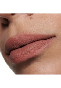 MAC POWDER KISS LIQUID LIPCOLOUR - Liquid Lipstick - habit