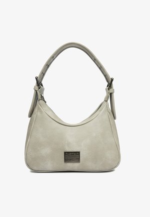 Světlě šedá kožená kabelka přes rameno s prohnutým horním zipem, nastavitelným popruhem a malou kovovou logovou cedulkou vpředu.