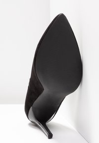 Even&Odd Escarpins à talons hauts - black