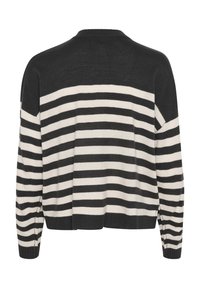 Prugasti pleteni pulover s okruglim izrezom, koji ima tamnosive i off-white horizontalne pruge, opuštenog kroja te rebraste rukave i donji rub.