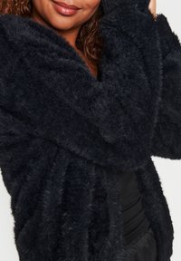 Saint Tropez Kofta - black