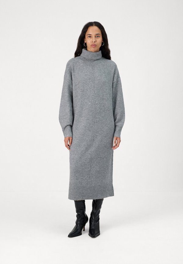 PCMALOU ROLLNECK DRESS  - Strickkleid