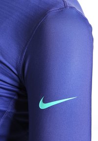 Nike Performance T-shirt de sport - lilac