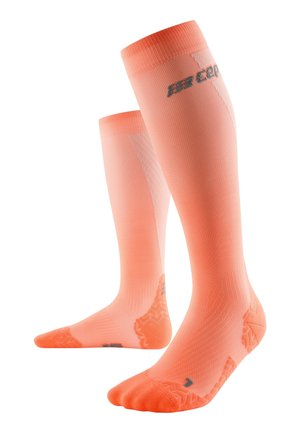COMPRESSION ULTRALIGHT - Kniestrümpfe - coral cream
