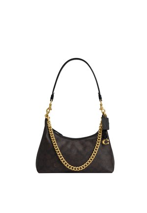 Piccola borsa a mano in pelle marrone scuro con dettaglio a catena dorata e tracolla corta nera, con etichetta e chiusura brandizzate.