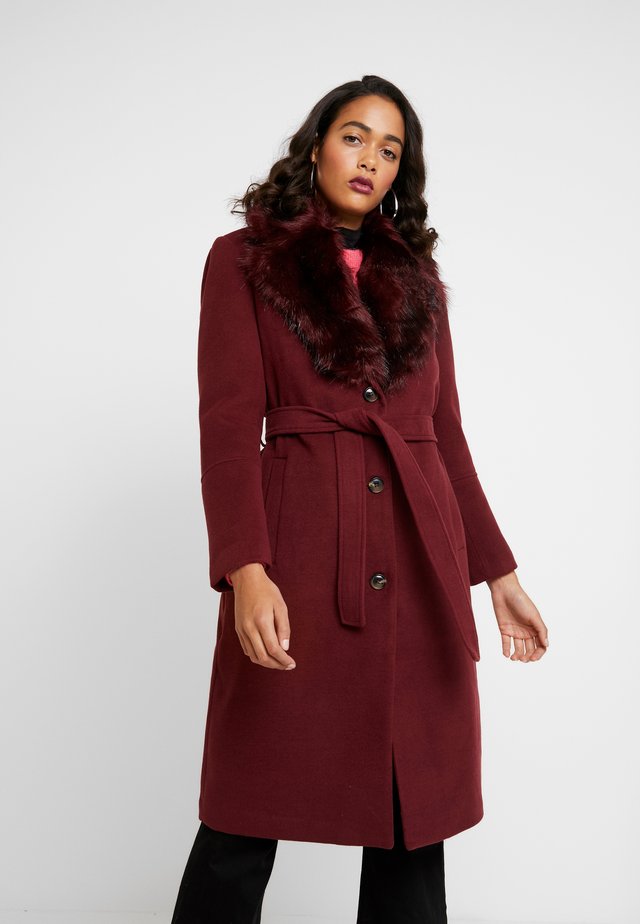 COLLAR COAT - Frakker / klassisk frakker - burgundy