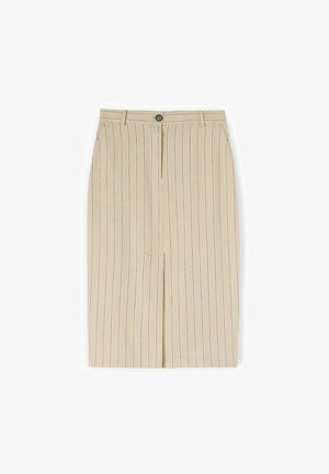 Falda beige hasta la rodilla con rayas verticales azul marino, cremallera frontal, cierre con botón y trabillas para cinturón.