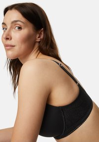 Marks & Spencer Podprsenka pod tričko - black