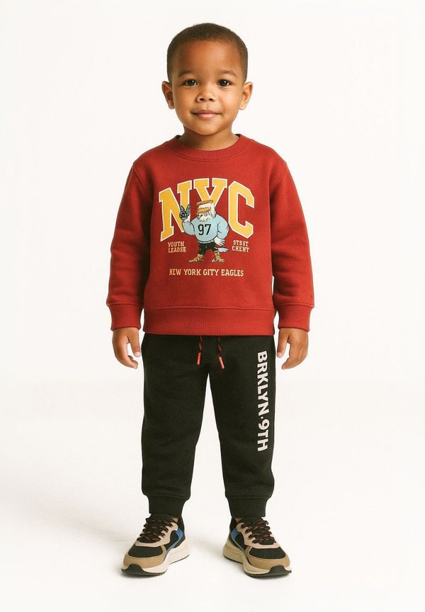 CONTRAST JOGGERS - Jogginghose