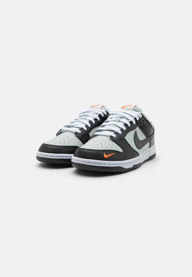 Vallen Nike Dunk Low Groot Of Klein Kies De Juiste Maat Voor Jouw Stijl!
