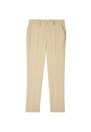 Pantaloni beige realizzati in un tessuto liscio, con un davanti piatto, due tasche laterali, chiusura a bottoni e una vestibilità slim con dettagli sulle pieghe.