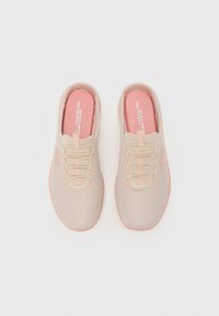 Skechers SUMMITS - Trainers - taupe/coral