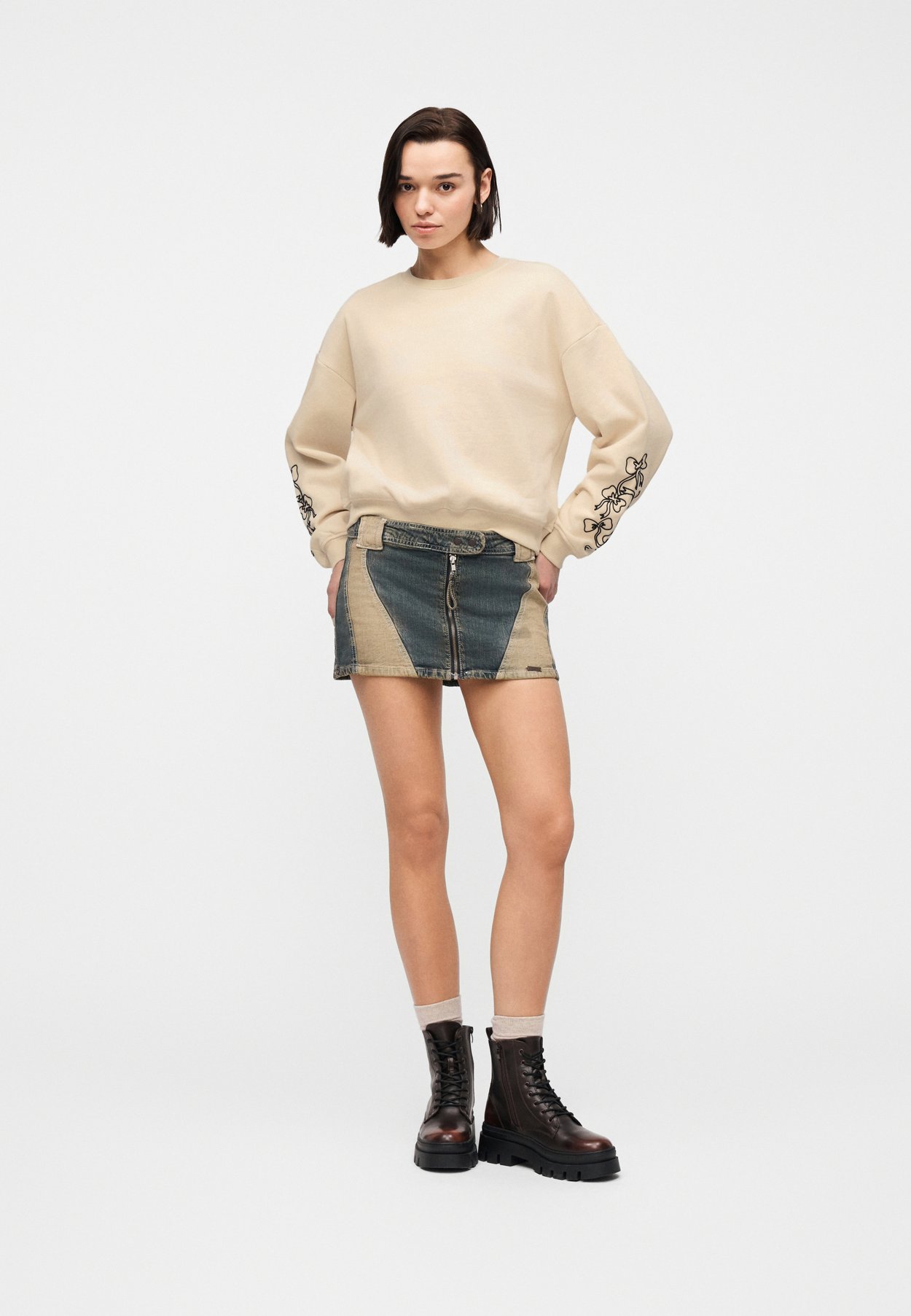 ONLBROOKLYN L/S EMBROIDERY BOX SWT