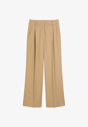 Pantalons larges beiges en tissu lisse, avec des plis à l'avant et deux poches latérales. Design structuré et lignes épurées.