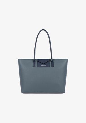 Grote totebag van gestructureerd donkergrijs leer met gladde navy details, voorzien van dubbele handvatten en een driehoekige klep sluiting.