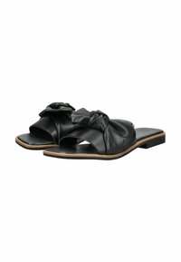 Schwarze Leder-Slide-Sandalen mit einem geknoteten Oberdesign, offener Zehenpartie und flacher Sohle; weiche Textur und minimalistische Holzakzent an der Unterseite.