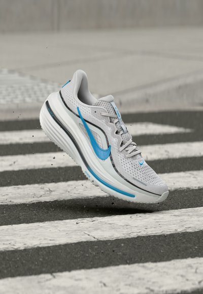 Nike Performance NIKE WINFLO 12
