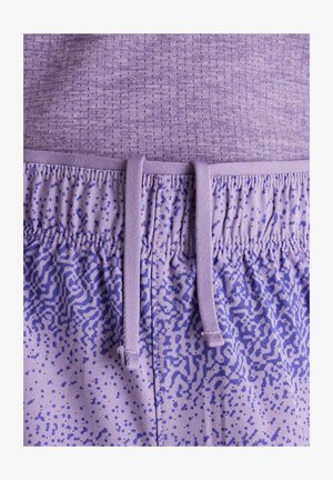 New Balance, RC PRINTED SHORT 3" - Shorts - candied violet