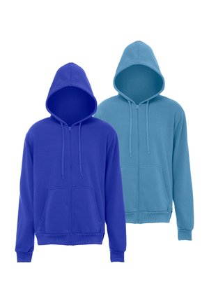Dwie jednokolorowe bluzy z kapturem i zamkiem, jedna królewska niebieska z przodu, druga jasnoniebieska z tyłu, obie z przednimi kieszeniami i sznurkami.