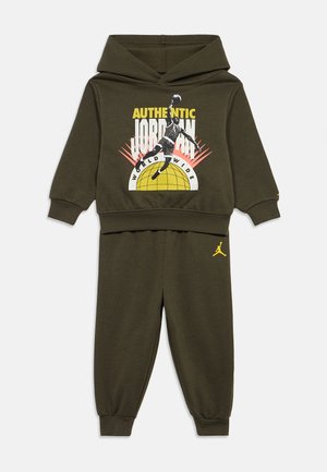 SET - Survêtement - khaki