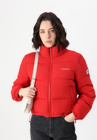 Guess Jeans Vinterjacka - rot