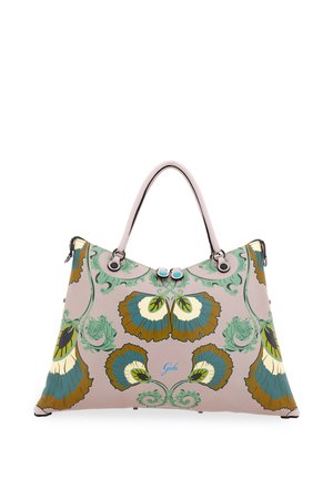 Grande borsa beige con motivi floreali e farfalle blu, verdi e marroni, con due manici e un piccolo logo blu al centro.