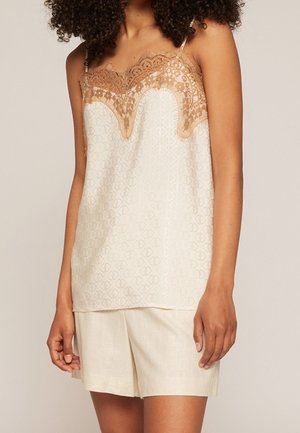 Top - white