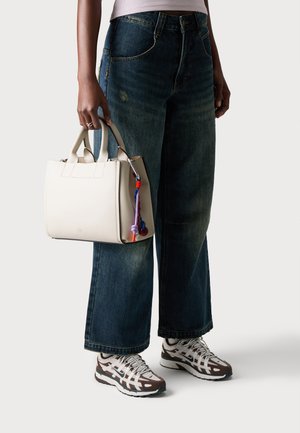 Handbag - ecru