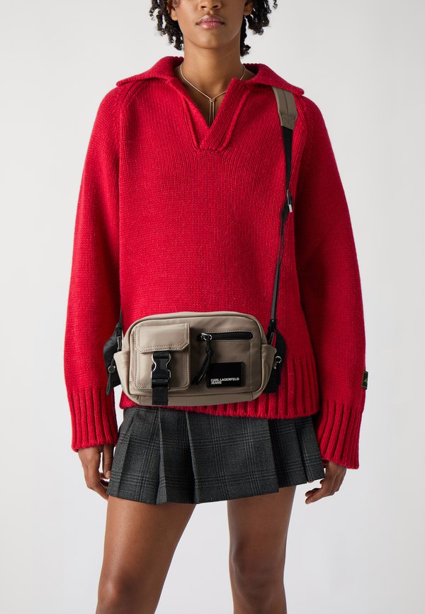 UTILITY CAMERA BAG UNISEX - Cross body bag - desert taupe