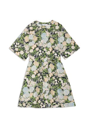 Blomstret kjole med grønne, beige og blå blomster, korte ærmer, rund hals, bælte i taljen og A-linje silhuet.