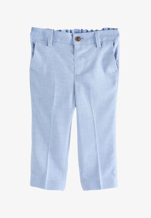 Pantaloni celeste chiaro per bambini piccoli con vita elastica, passanti per cintura, tasche anteriori e chiusura con bottone marrone.