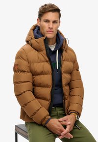 Superdry & Co HOODED SPORTS PUFFER  - Chaqueta de invierno - denim co tobacco brown