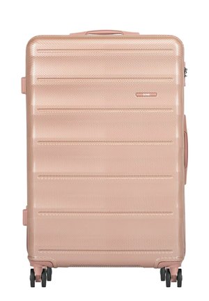 Twarda walizka w kolorze różowego złota z fakturowaną powierzchnią, poziomymi rowkami, teleskopową rączką oraz czterema podwójnymi kółkami obrotowymi.