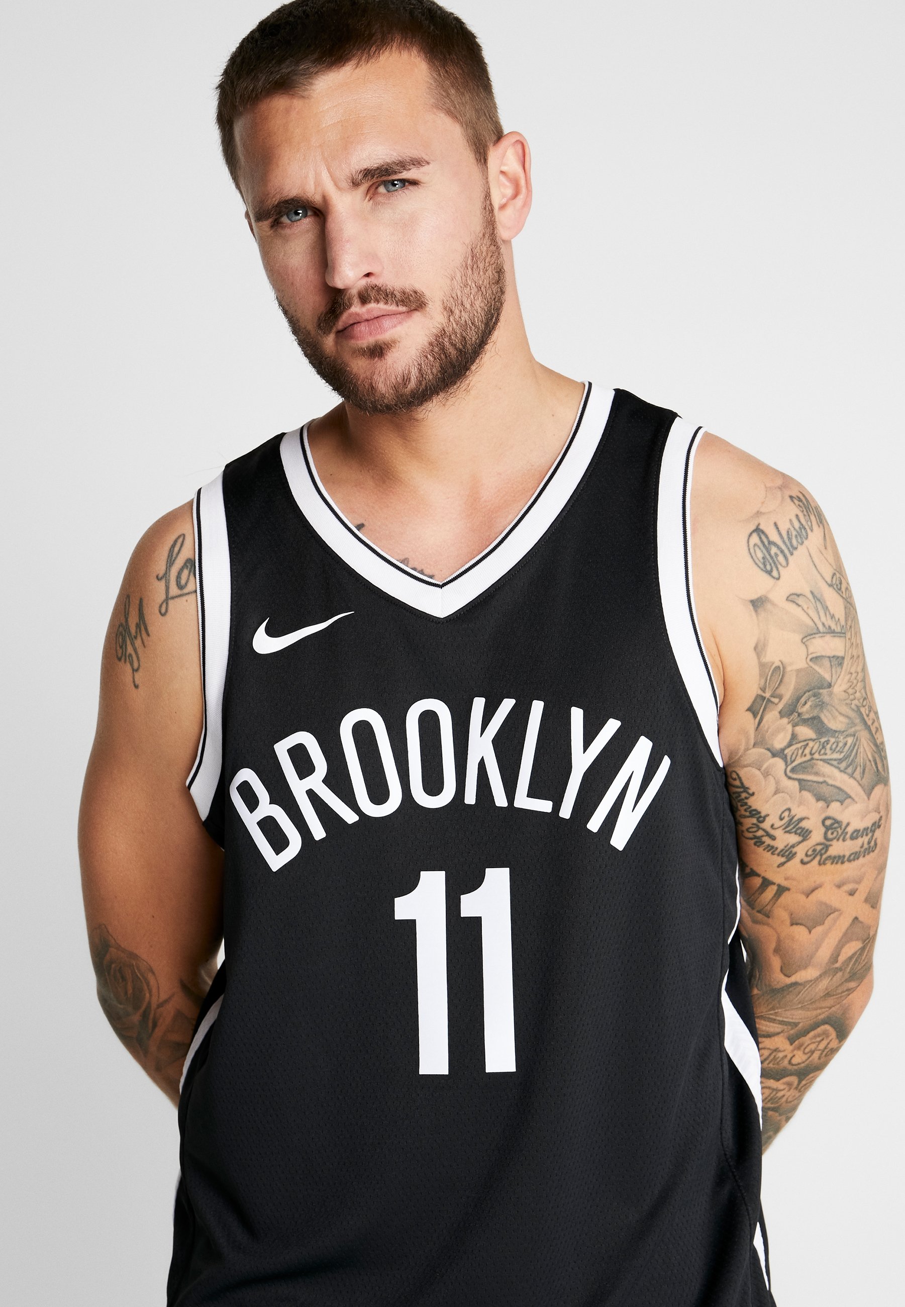 brooklyn nets kyrie jersey