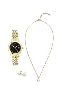 Montre dorée avec cadran noir, accents en cristal, bracelet à maillons ; collier doré assorti avec un pendentif rond ; boucles d'oreilles dorées en forme de clou.